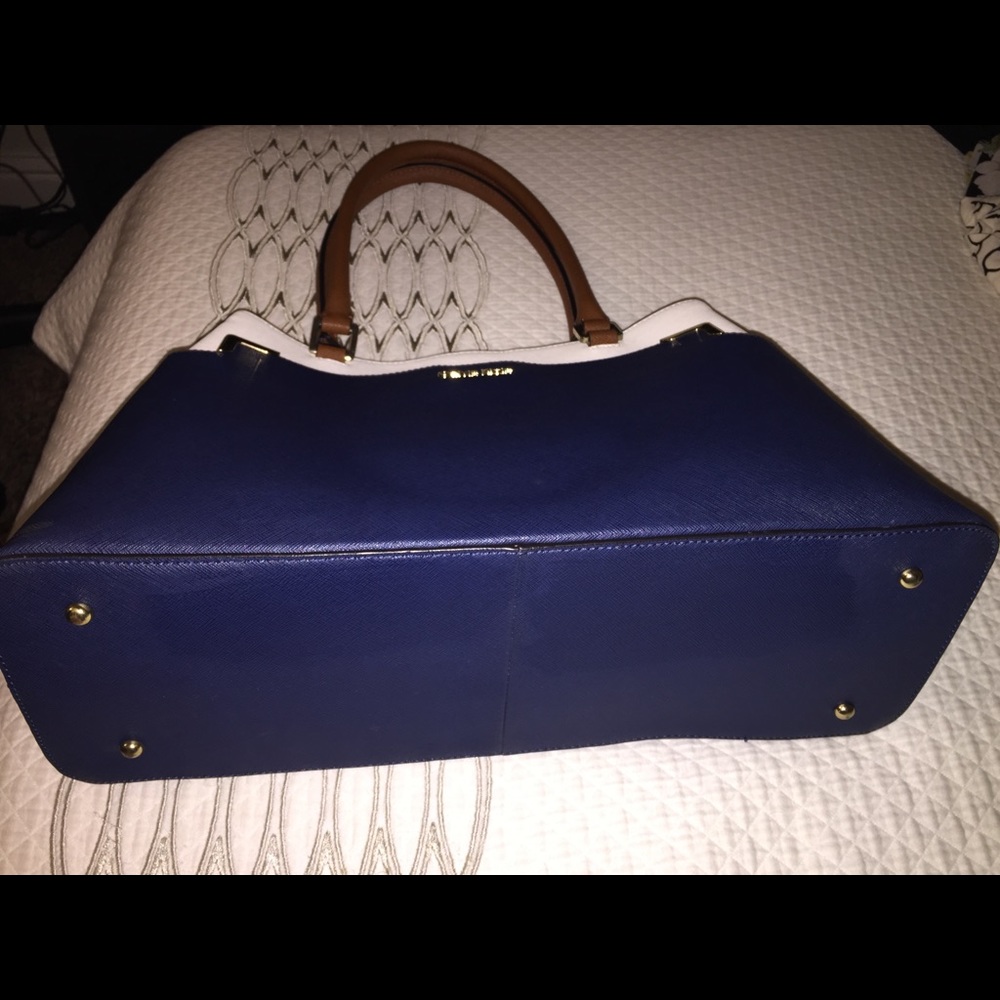 Large tote - Picture 3 of 7
